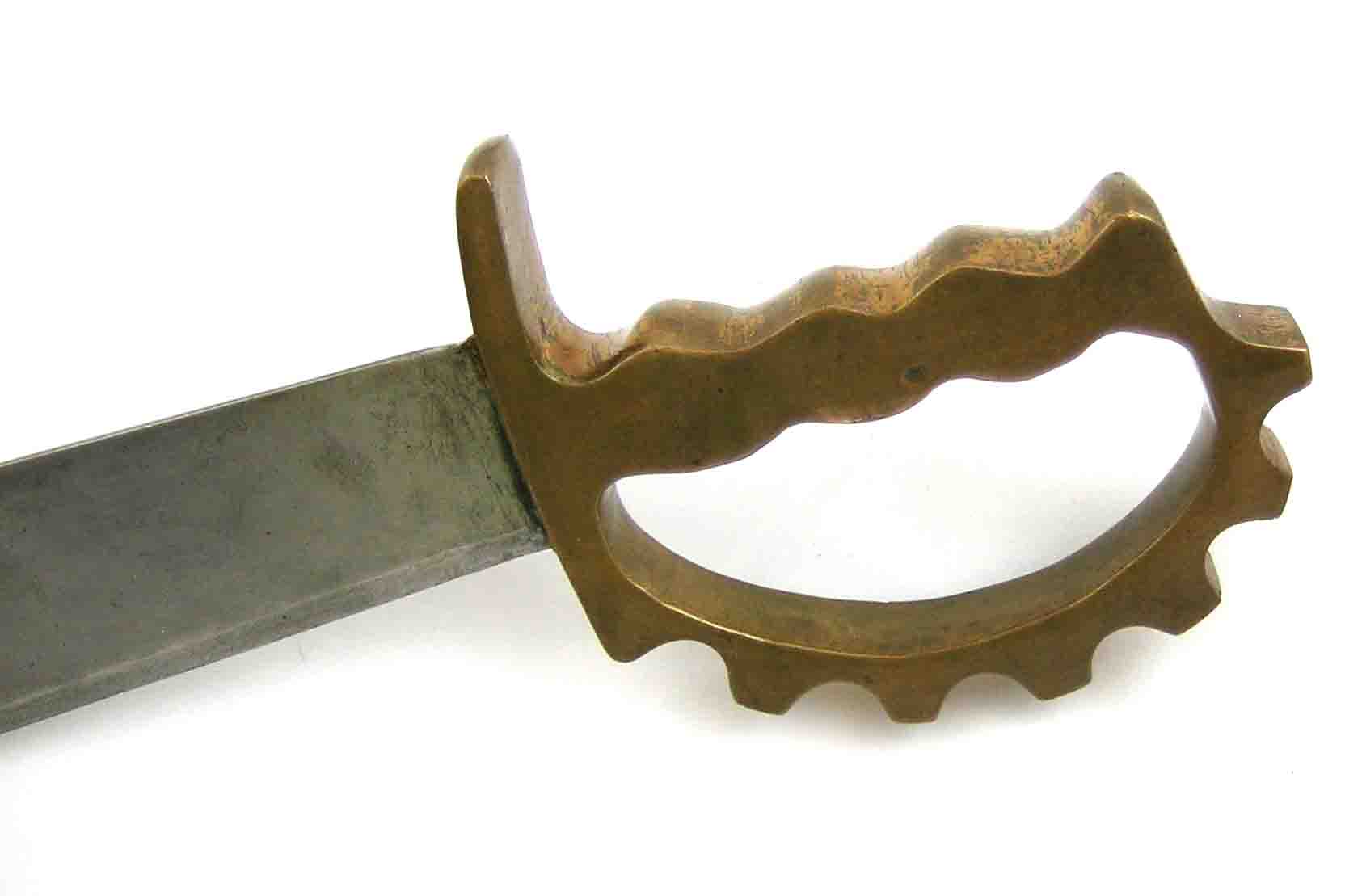 Australian ? Knuckle knife real or Memorex?