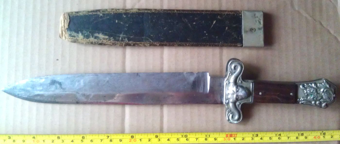 Bowie Knife by William Jackson, Sheffield, Buffalo and Lion motifs